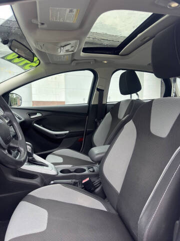 2012 Ford Focus SE