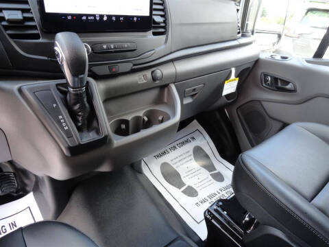 2025 Ford Transit 250