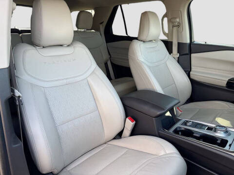 2023 Ford Explorer Platinum