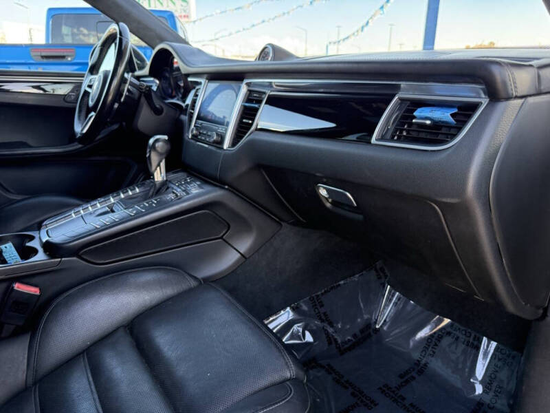 2018 Porsche Macan