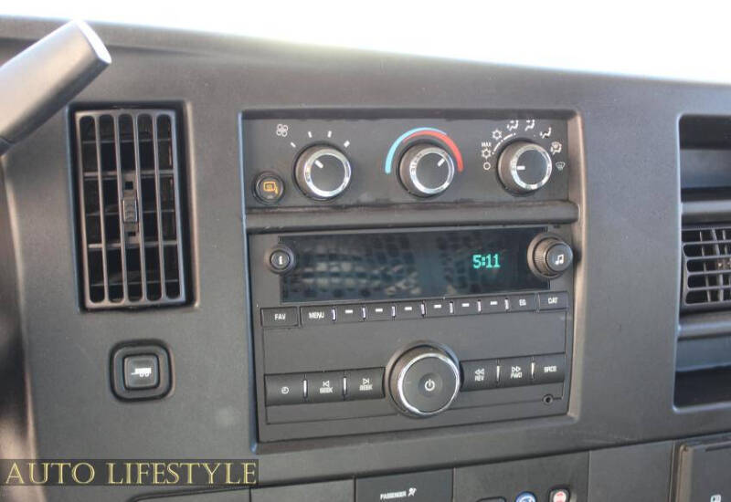 2023 Chevrolet Express 2500