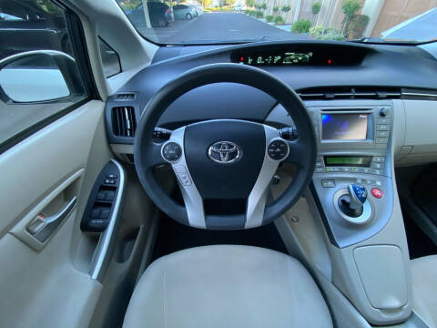 2015 Toyota Prius Five