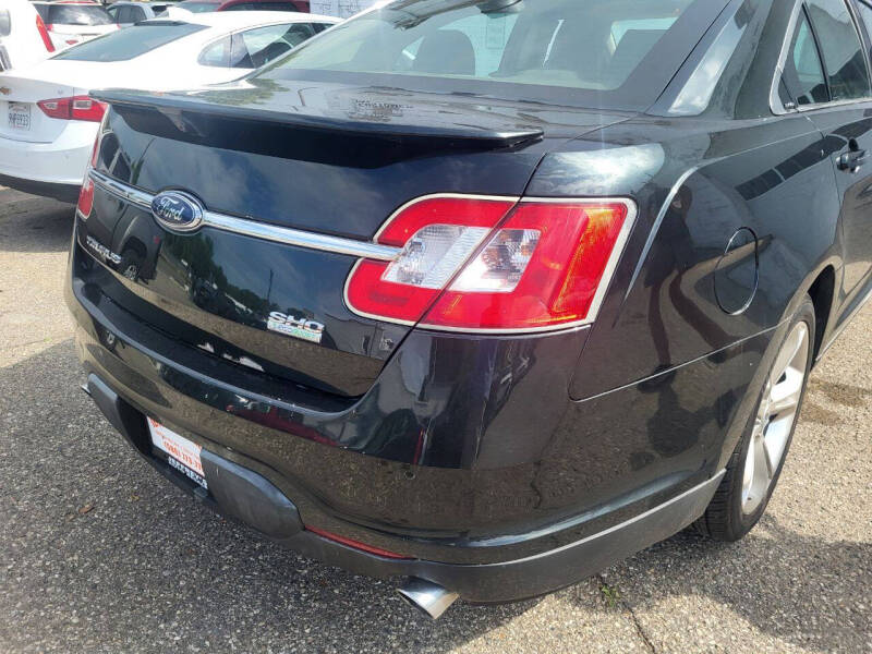 2010 Ford Taurus SHO