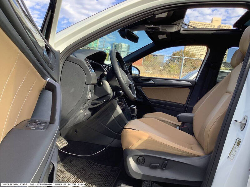 2022 Volkswagen Tiguan SE R-Line Black