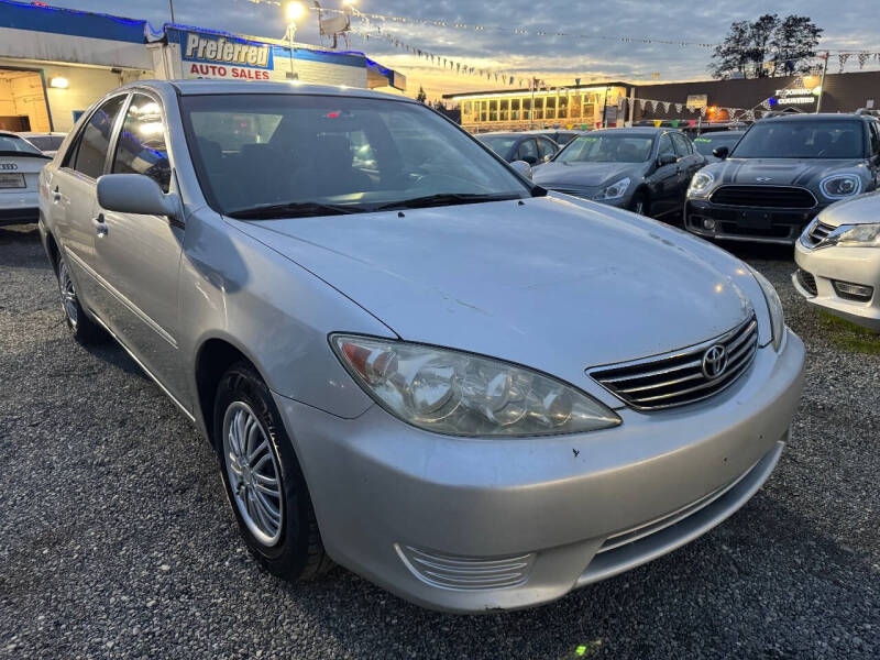 2005 Toyota Camry Standard