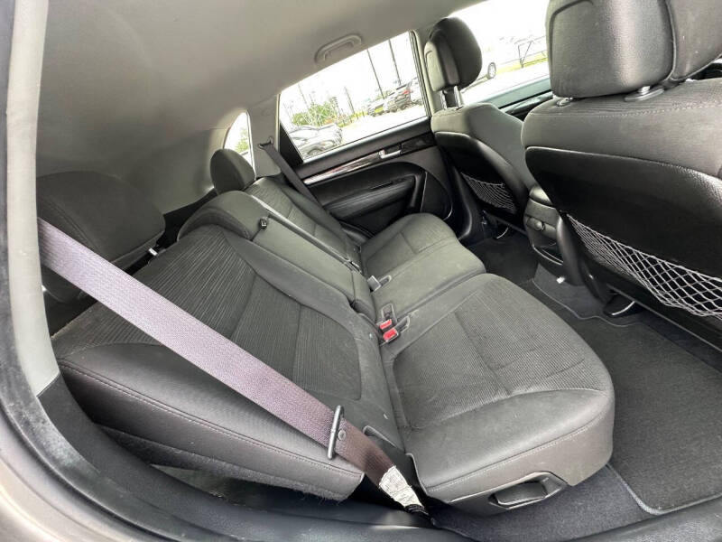2014 Kia Sorento LX