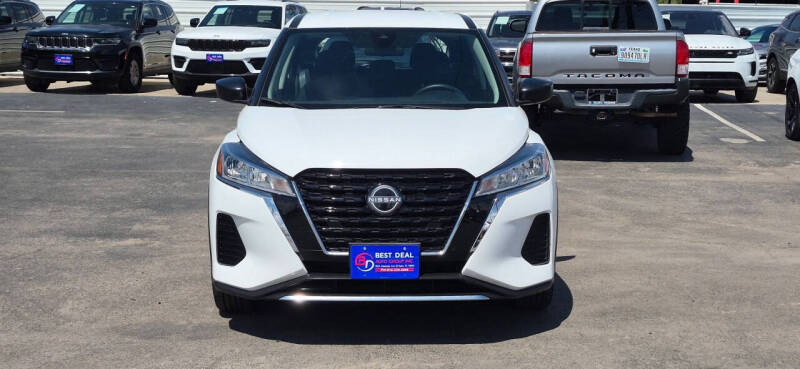 2024 Nissan Kicks S