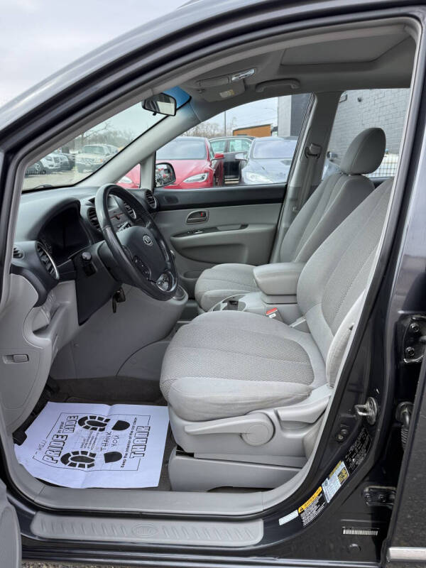 2007 Kia Rondo EX