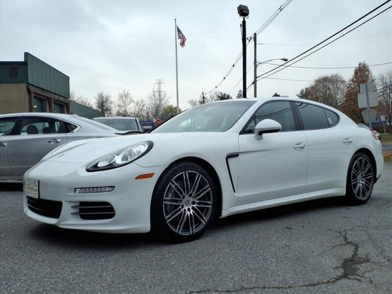 2015 Porsche Panamera 4