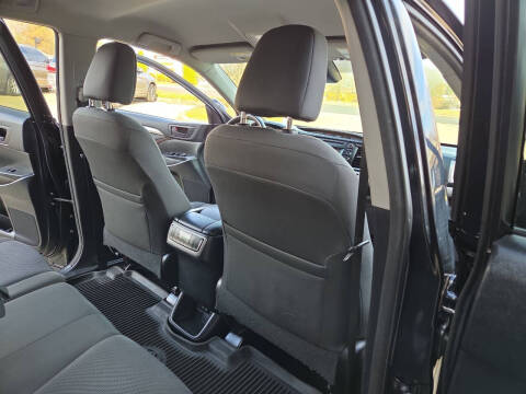 2017 Toyota Highlander LE