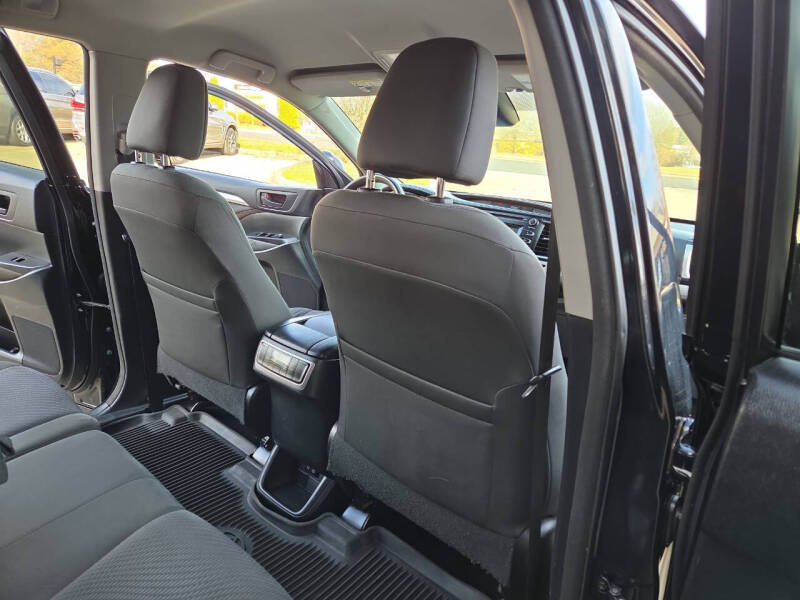 2017 Toyota Highlander LE