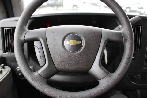 2025 Chevrolet Express 3500