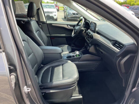 2022 Ford Escape SEL