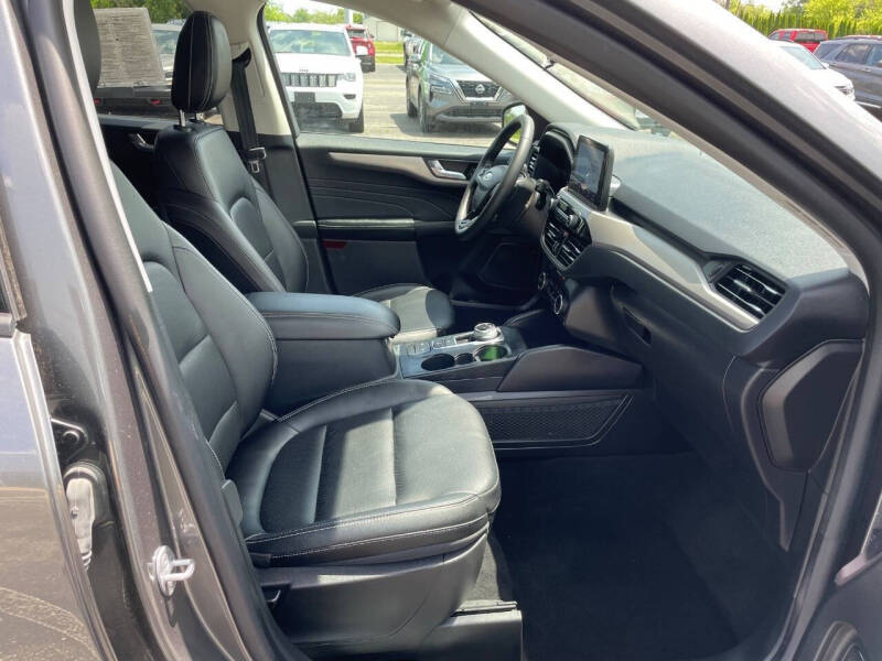 2022 Ford Escape SEL