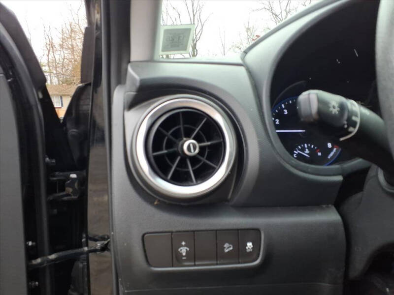 2022 Hyundai Kona SE