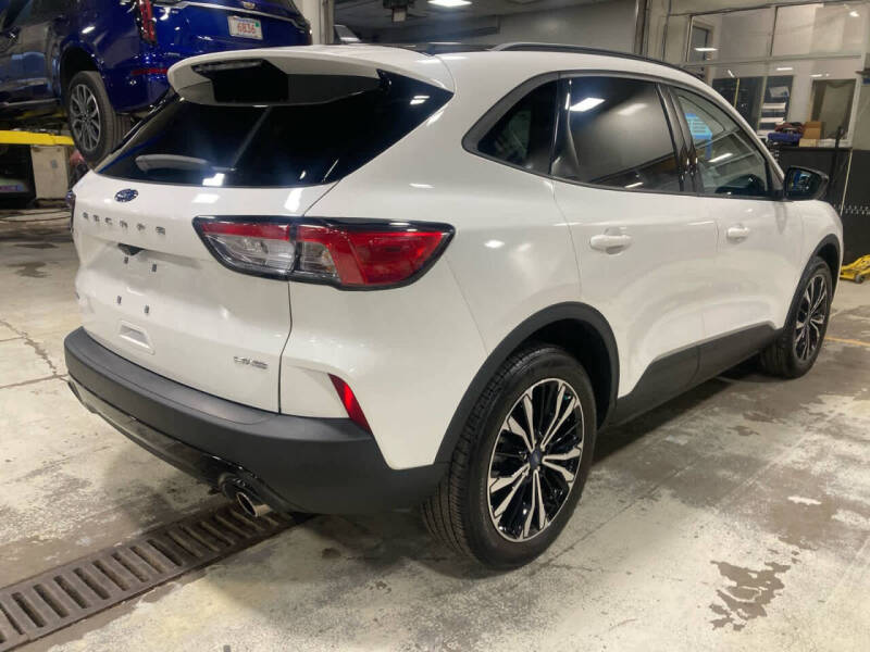 2021 Ford Escape SE