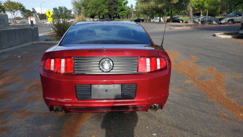 2014 Ford Mustang V6