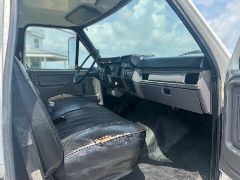 1998 Ford F-700