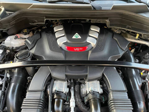 2022 Alfa Romeo Stelvio Quadrifoglio