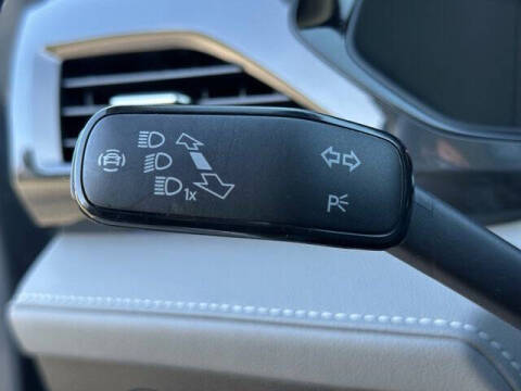 2022 Volkswagen Taos SEL 4Motion