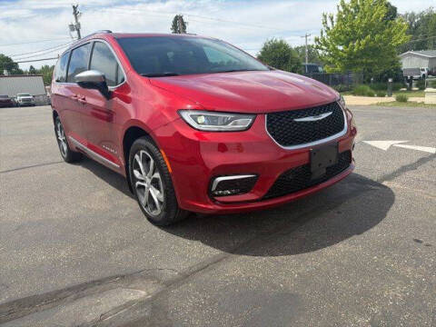 2025 Chrysler Pacifica Pinnacle