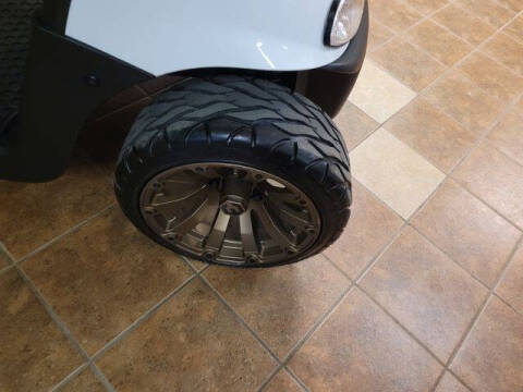 2021 E-Z-GO RXV Elite    Lithium