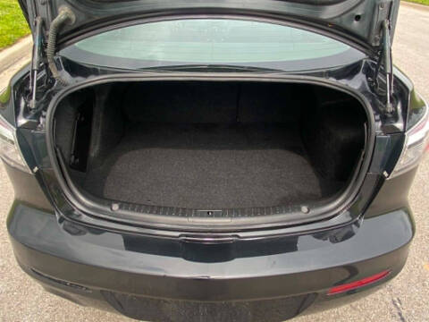 2013 Mazda MAZDA3 i SV
