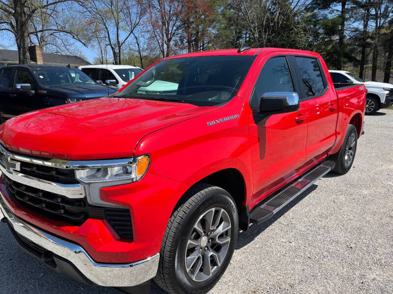 2024 Chevrolet Silverado 1500 LT's photo