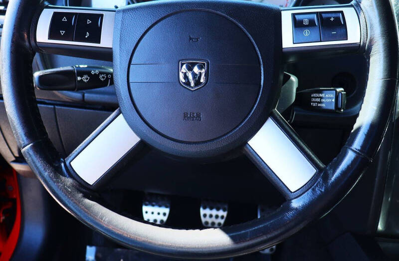 2009 Dodge Challenger SRT8