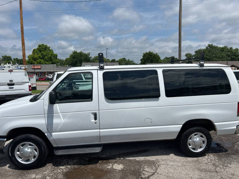 2014 Ford E-Series E-350 SD XLT