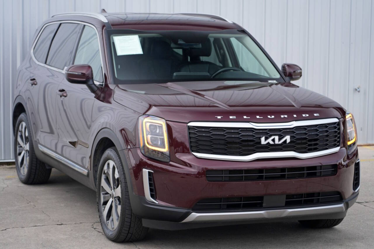2022-kia-telluride-ex-4dr-suv.jpg