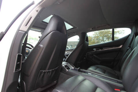 2013 Porsche Panamera 4