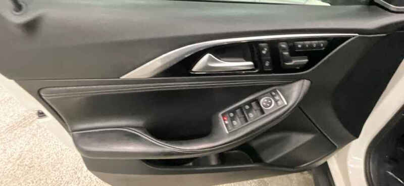 2018 Infiniti QX30 Premium