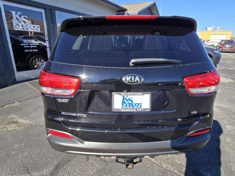2017 Kia Sorento LX V6