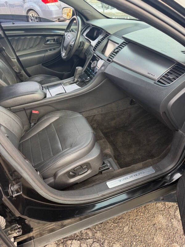 2013 Ford Taurus SHO