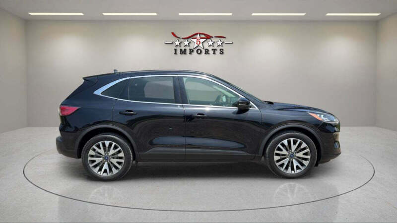 2020 Ford Escape Titanium