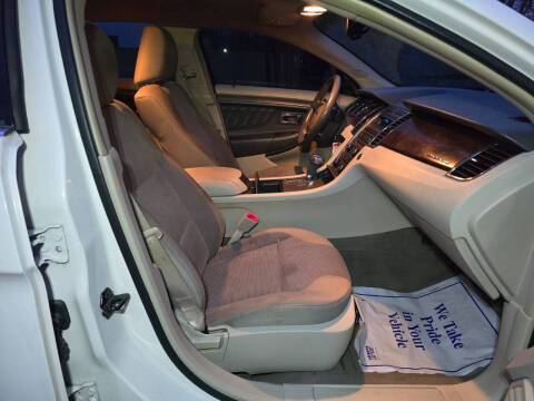 2010 Ford Taurus SEL