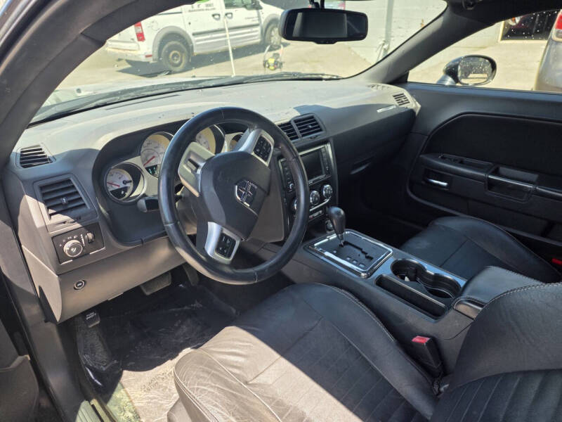 2012 Dodge Challenger SXT
