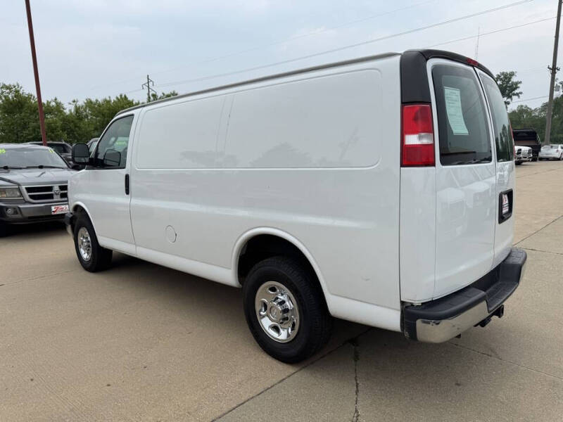 2019 Chevrolet Express 2500