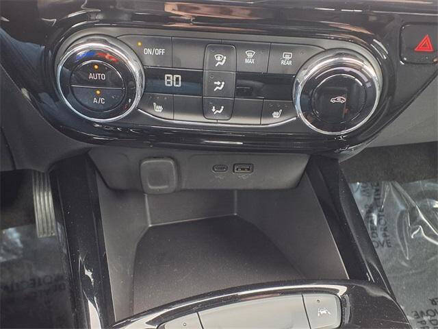 2025 Chevrolet Trax RS