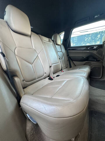 2012 Porsche Cayenne Tiptronic