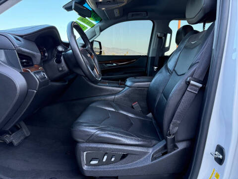 2017 Cadillac Escalade ESV Standard