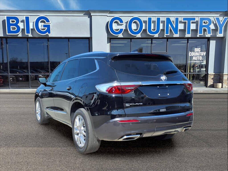 2023 Buick Enclave Essence