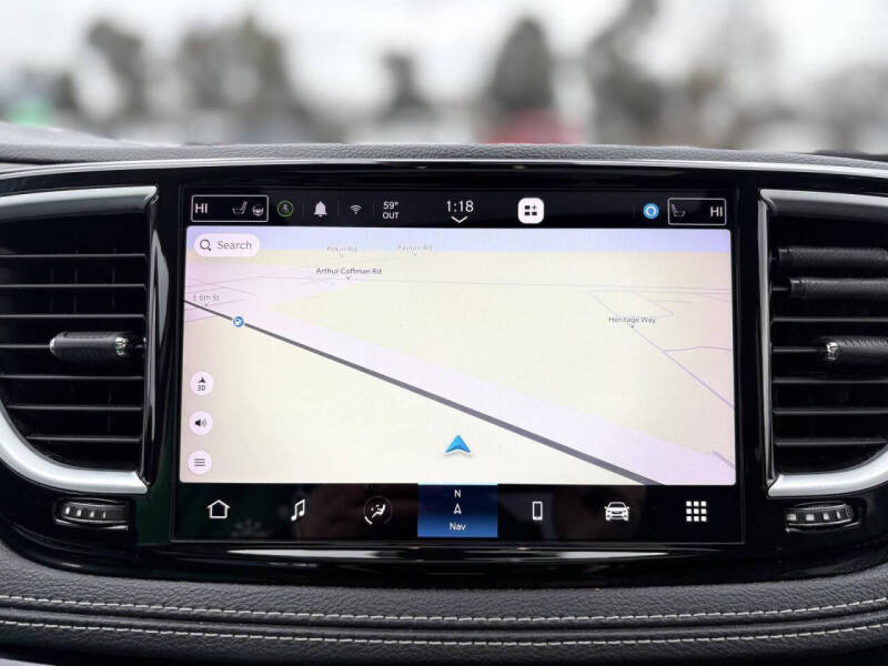 2023 Chrysler Pacifica Plug-In Hybrid Limited