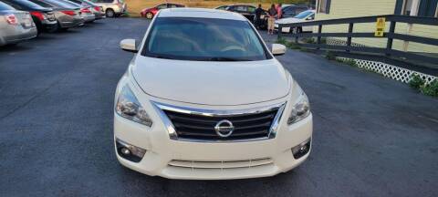 2015 Nissan Altima for sale at King Motors Auto Sales LLC in Mount Dora FL