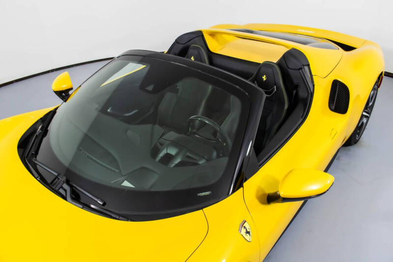 2023 Ferrari 296 GTS