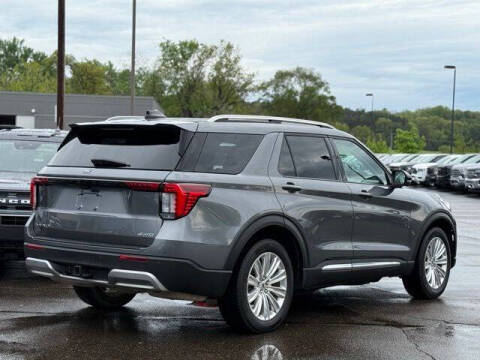 2025 Ford Explorer Platinum