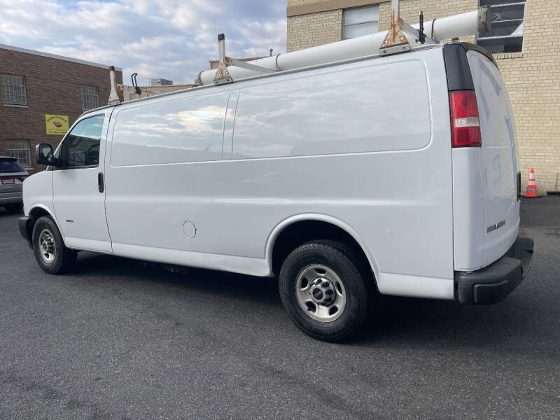 2018 GMC Savana 2500