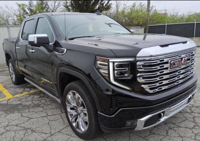 Used 2023 GMC Sierra 1500 Denali Denali with VIN 1GTUUGEL0PZ310284 for sale in Bloomington, IL