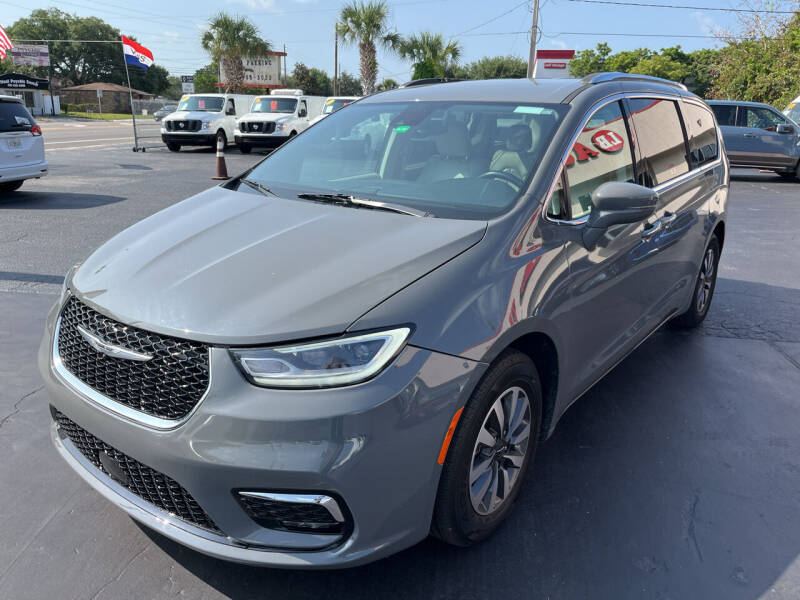 2021 Chrysler Pacifica Touring L